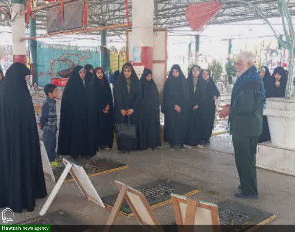 حضور طلاب مدرسه علمیه فاطمه الزهرا (س) آبادان در گلزار شهدا