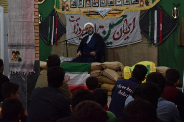 تصاویر/ مراسم بزرگداشت هفته دفاع مقدس و گرامیداشت شهید سید حسن نصرالله و شهدای مقاومت در ارومیه