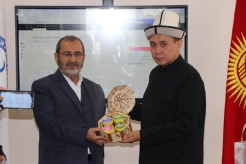 تصاویر/ دیدار رئیس دانشگاه مذاهب اسلامی با دانشجویان دانشگاه دولتی بیشک