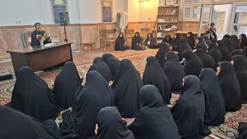 تصاویر/ جلسه هم اندیشی ماهیانه مبلغات طرح امین شهرستان کرمان