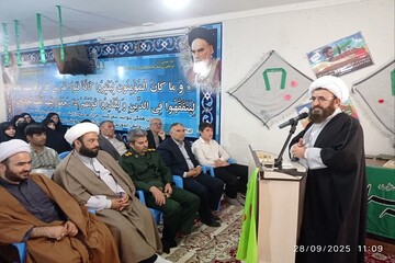 شکل گیری حوزه‌های علمیه بانوان، زن را از حاشیه به متن آورده است