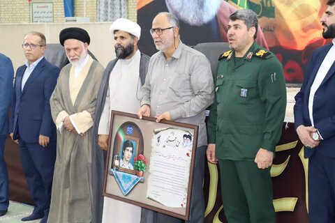 تصاویر/ گرامیداشت اولین سالگرد شهادت سیدحسن نصرالله