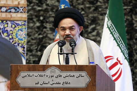 تصاویر/ ششمین همایش شب خاطره کارمندان و ایثاگران مرکز مدیریت حوزه های علمیه