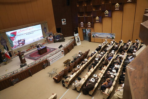 تصاویر/ ششمین همایش شب خاطره کارمندان و ایثاگران مرکز مدیریت حوزه های علمیه