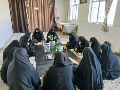 تصاویر/گرامیداشت اولین سالروز شهادت سید مقاومت سید حسن نصر الله در ساوه