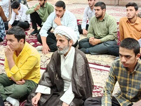 حضور طلاب مدرسه علمیه مصلی در درس اخلاق حجت الاسلام و المسلمین ایوبی