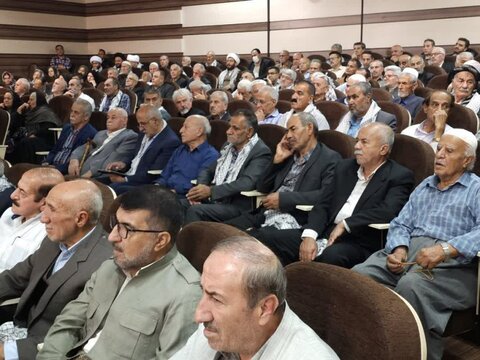 تصاویر/ آیین تجلیل و تکریم از ایثارگران و پیشکسوتان هشت سال دفاع مقدس در سنندج