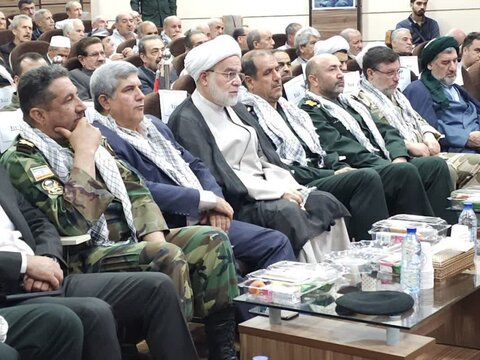 تصاویر/ آیین تجلیل و تکریم از ایثارگران و پیشکسوتان هشت سال دفاع مقدس در سنندج