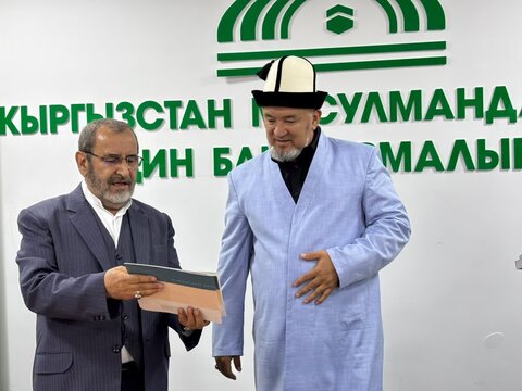 حوزه/ دیدار رئیس دانشگاه بین‌المللی مذاهب اسلامی با معاون مفتی و مسئول امور آموزش دینی قرقیزستان
