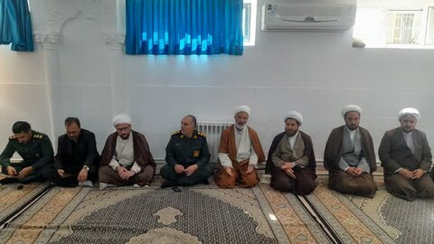 تصاویر/ مراسم بزرگداشت هفته دفاع مقدس در مدرسه علمیه امام صادق (ع) بیجار