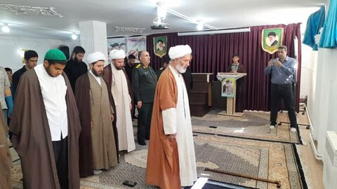 تصاویر/ مراسم بزرگداشت هفته دفاع مقدس در مدرسه علمیه امام صادق (ع) بیجار