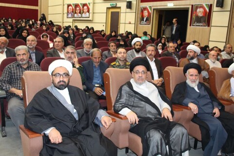 تصاویر/ مراسم یادواره شهدای شهرستان بناب و شهدای دفاع مقدس ۱۲ روزه