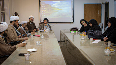 تصاویر/ جلسه مدیران و مسئولین حوزه علمیه با مدیران مدارس طرح امین وابسته به حوزه علمیه