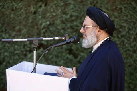 دیدار هیئت حوزوی قم از خانواده شهدای روحانی حزب‌الله در لبنان