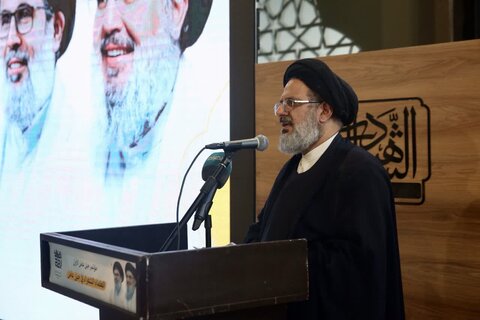 وفد حوزوي إيراني يزور عائلات شهداء "حزب الله" من رجال الدين في جنوب لبنان