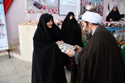 تصاویر/  یادواره شهدای فرماندهان دفاع مقدس و جنگ تحمیلی ۱۲ روزه در خوی