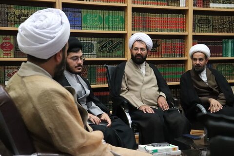 تصاویر/ جلسه هفتگی شورای تهذیب مدرسه علمیه امام خامنه ای ارومیه