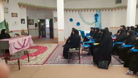 تصاویر/ جلسه اخلاق طلاب مدرسه علمیه فاطمیه نقده