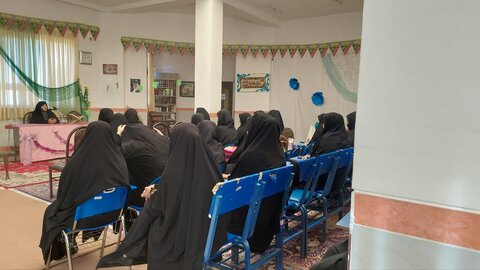 تصاویر/ جلسه اخلاق طلاب مدرسه علمیه فاطمیه نقده