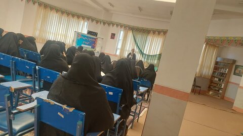 تصاویر/ جلسه اخلاق طلاب مدرسه علمیه فاطمیه نقده