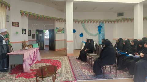 تصاویر/ جلسه اخلاق طلاب مدرسه علمیه فاطمیه نقده