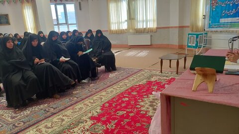 تصاویر/ جلسه اخلاق طلاب مدرسه علمیه فاطمیه نقده