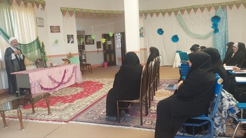 تصاویر/ جلسه اخلاق طلاب مدرسه علمیه فاطمیه نقده