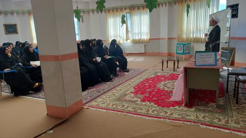 تصاویر/ جلسه اخلاق طلاب مدرسه علمیه فاطمیه نقده