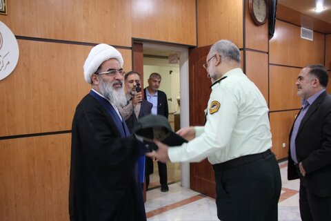 تصاویر/ ‌دیدار فرماندهان و مدیران انتظامی استان قم با آیت الله فاضل لنکرانی