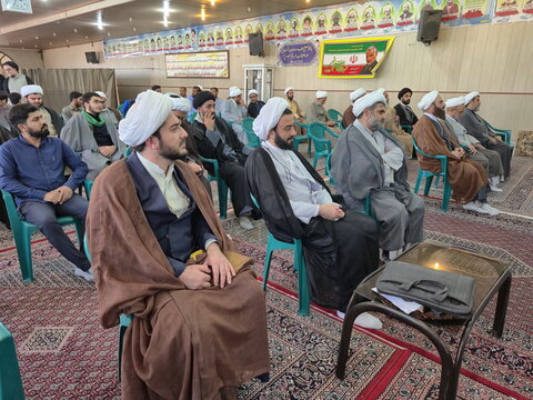 تصاویر/ آیین افتتاحیه نخستین درس خارج مدرسه علمیه امیرالمومنین(ع) آران و بیدگل