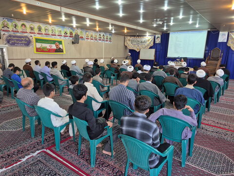 تصاویر/ آیین افتتاحیه نخستین درس خارج مدرسه علمیه امیرالمومنین(ع) آران و بیدگل