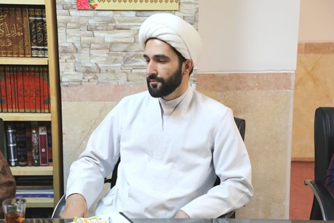 تصاویر/ نشست هم‌اندیشی طلاب یزدی فعال در عرصه هوش مصنوعی