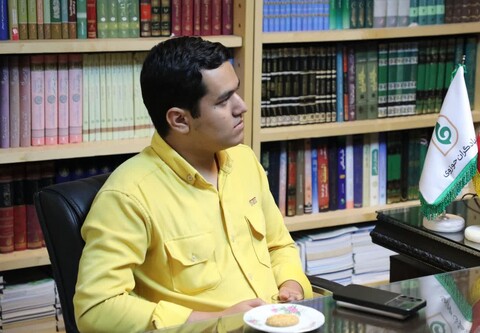 تصاویر/ نشست هم‌اندیشی طلاب یزدی فعال در عرصه هوش مصنوعی