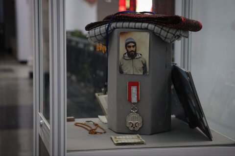 تصاویر/ بازدید طلاب مدرسه علمیه تخصصی فاطمیه کرمان از موزه دفاع مقدس