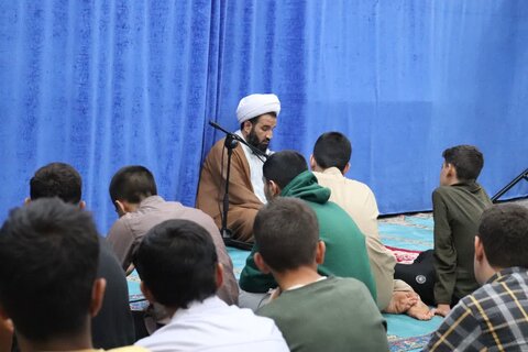 تصاویر/ جلسه اخلاق طلاب مدرسه علمیه امام خامنه ای ارومیه