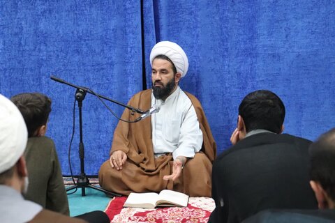 تصاویر/ جلسه اخلاق طلاب مدرسه علمیه امام خامنه ای ارومیه