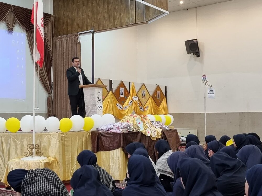 لزوم رفع موانع تحصیلی دانش‌آموزان نیازمند