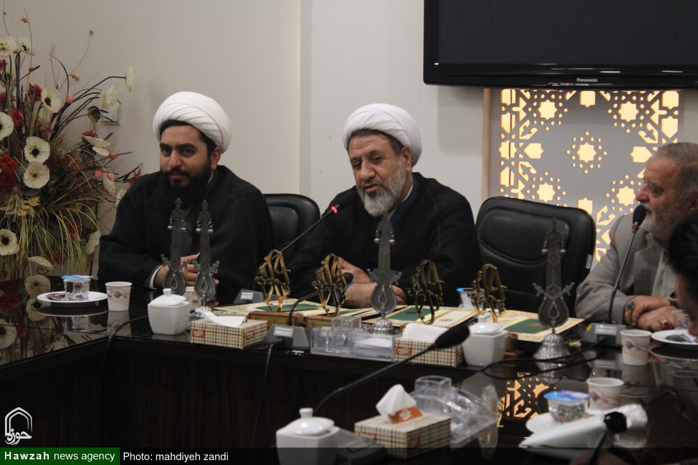 دستگاه اهل بیت(ع) برای خدمات کوچک هم پاداش‌های بزرگ در نظر می‌گیرد