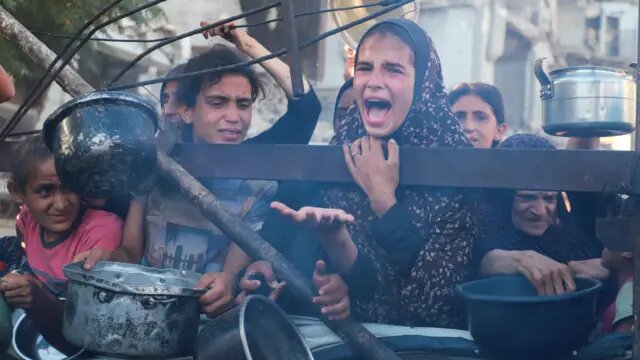 فلسطین؛ جہاں بھوک مظلوموں کو نوالہ بنا رہی!
