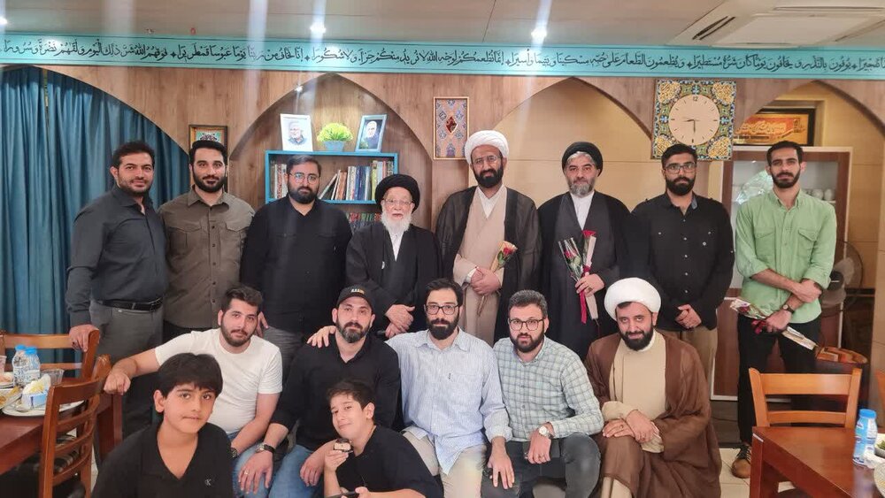 رونمایی از کتاب خاطرات فرزند شهید نصرالله در آیین افتتاح «کتابخانه‌ شهید سید حسن نصرالله» در بیروت