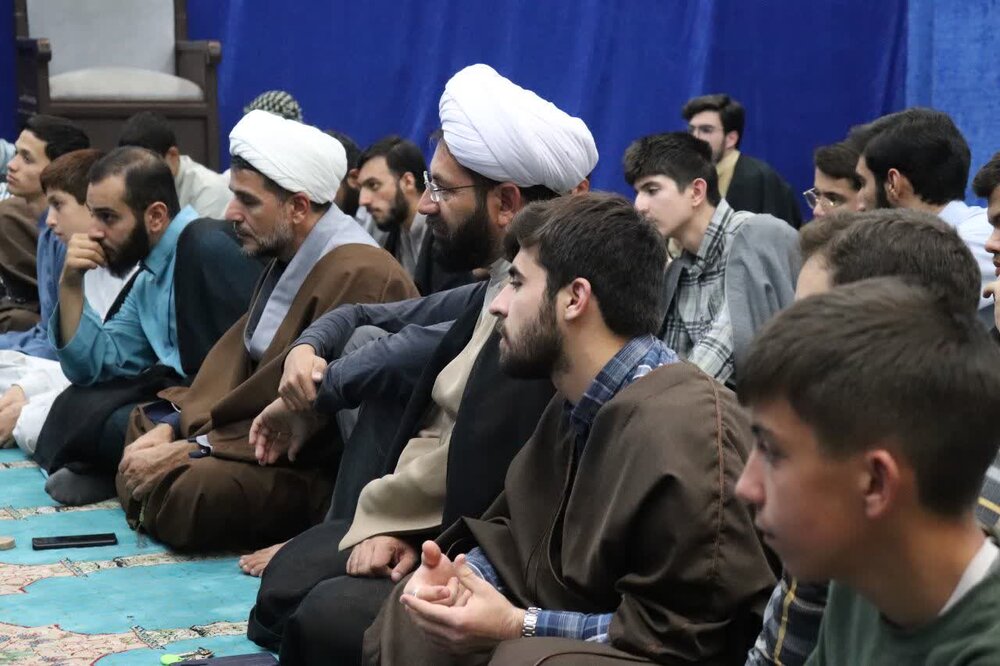 تصاویر/ جلسه اخلاق طلاب مدرسه علمیه امام خامنه ای ارومیه