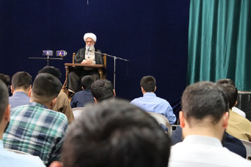 استاد رشاد: معنویت‌های نوظهور «معنویت‌واره» هستند