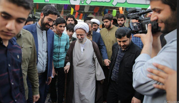 فیلم | تواضع آیت الله مصباح یزدی(ره) نسبت به علما