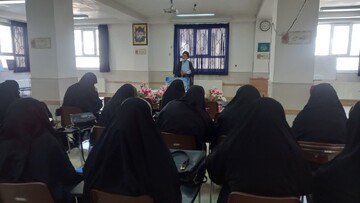 جلسه اخلاق به مناسبت میلاد امام حسن عسکری(ع) در مدرسه علمیه کوثر برگزار شد