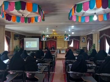 کرسی آزاداندیشی با موضوع (اثرات تربیتی و اعتقادی جنگ ۱۲ روزه در عموم مردم)