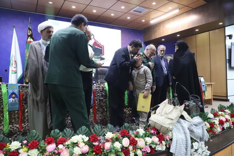 یادواره‌ای برای پاسداشت خون شهدای جنگ تحمیلی ۱۲ روزه / ملت ایران هرگز ذلت نمی‌پذیرد