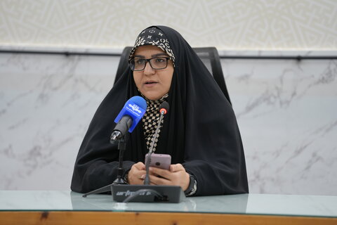 تصاویر/ محفل شعر رحیل معصوم، به مناسبت وفات شهادت گونه حضرت معصومه سلام الله علیها و اولین سالگرد شهادت سید حسن نصرالله برگزار شد.