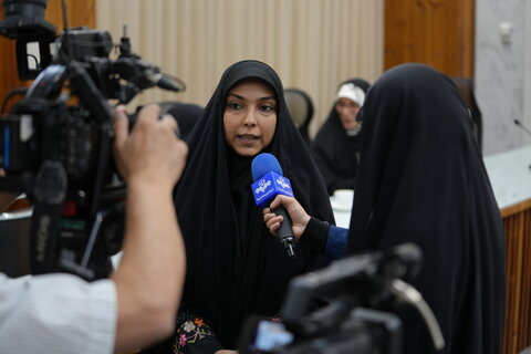 تصاویر/ محفل شعر رحیل معصوم، به مناسبت وفات شهادت گونه حضرت معصومه سلام الله علیها و اولین سالگرد شهادت سید حسن نصرالله برگزار شد.