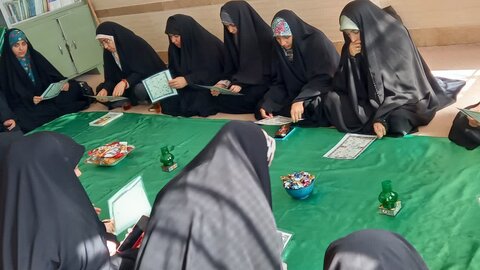 تصاویر/مراسم بزرگداشت سالروز شهادت سید حسن نصرالله در مدرسه علمیه فاطمیه محلات