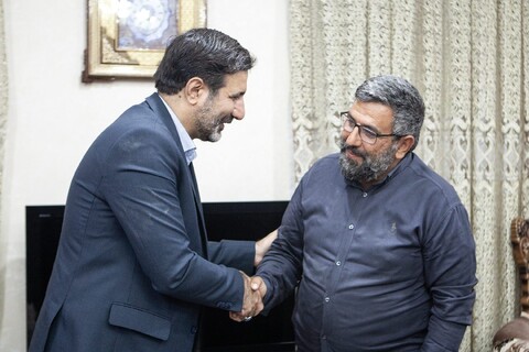تصاویر/ دیدار طحان نظیف با خانواده شهید ناظر «محمد چناری»